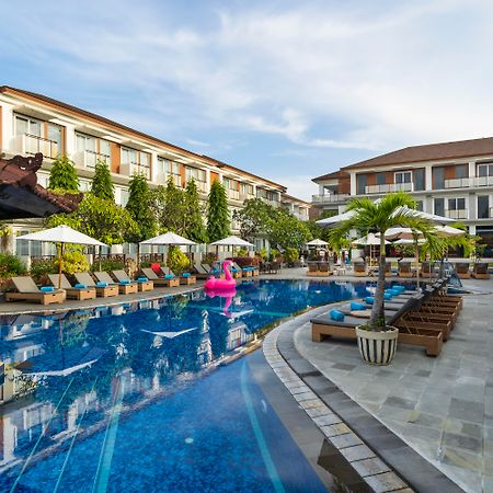 Kuta Beach Club Hotel Екстер'єр фото